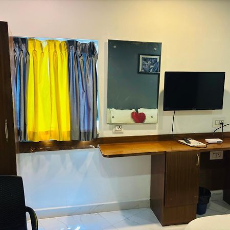 The Elite Beachview Puducherry Eksteriør billede