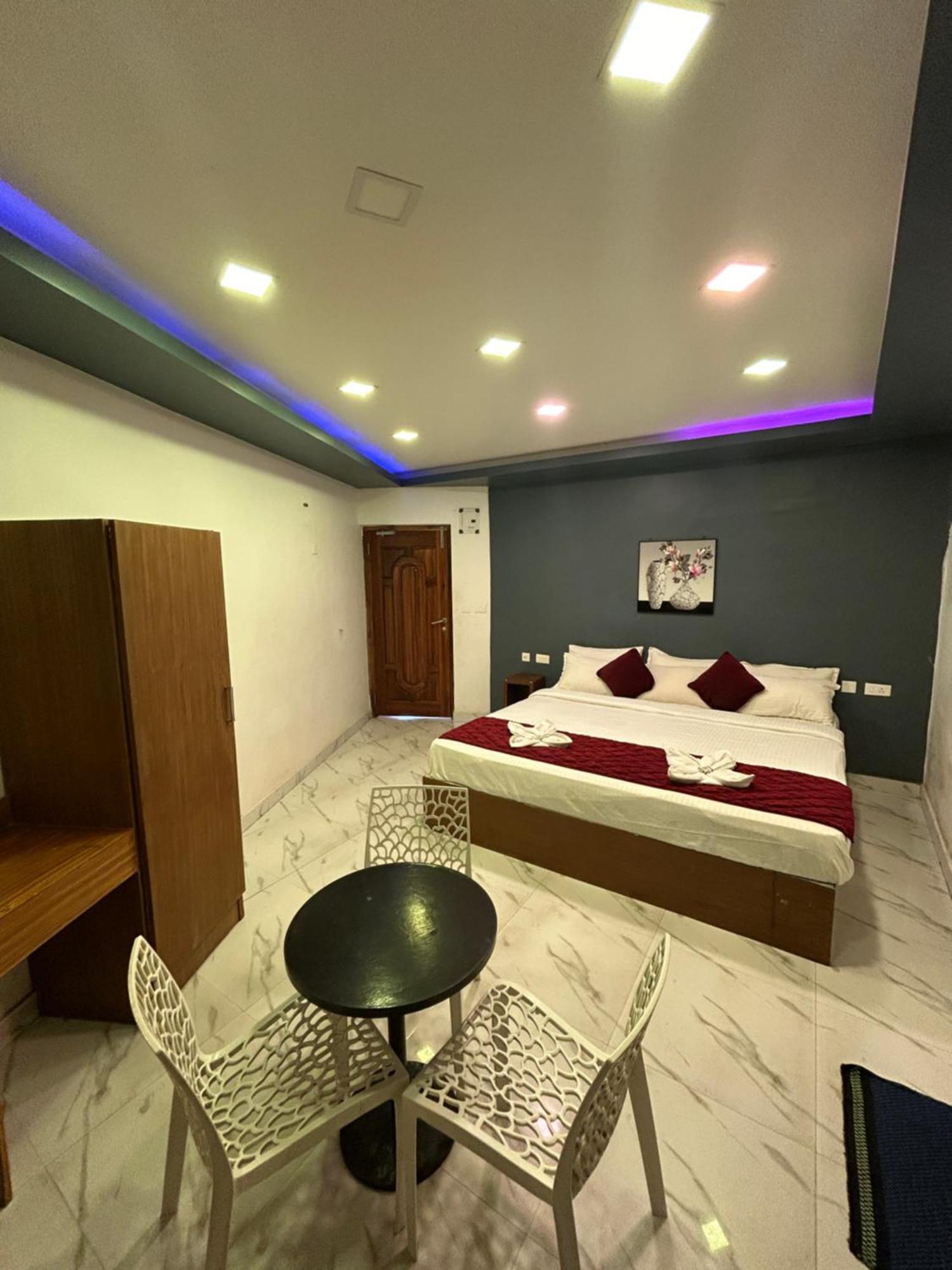 The Elite Beachview Puducherry Eksteriør billede