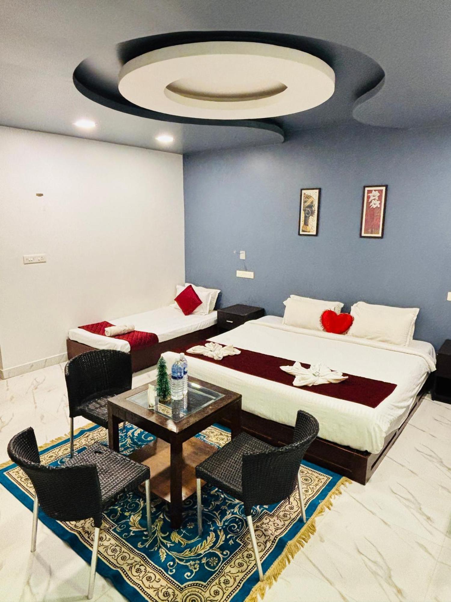 The Elite Beachview Puducherry Eksteriør billede