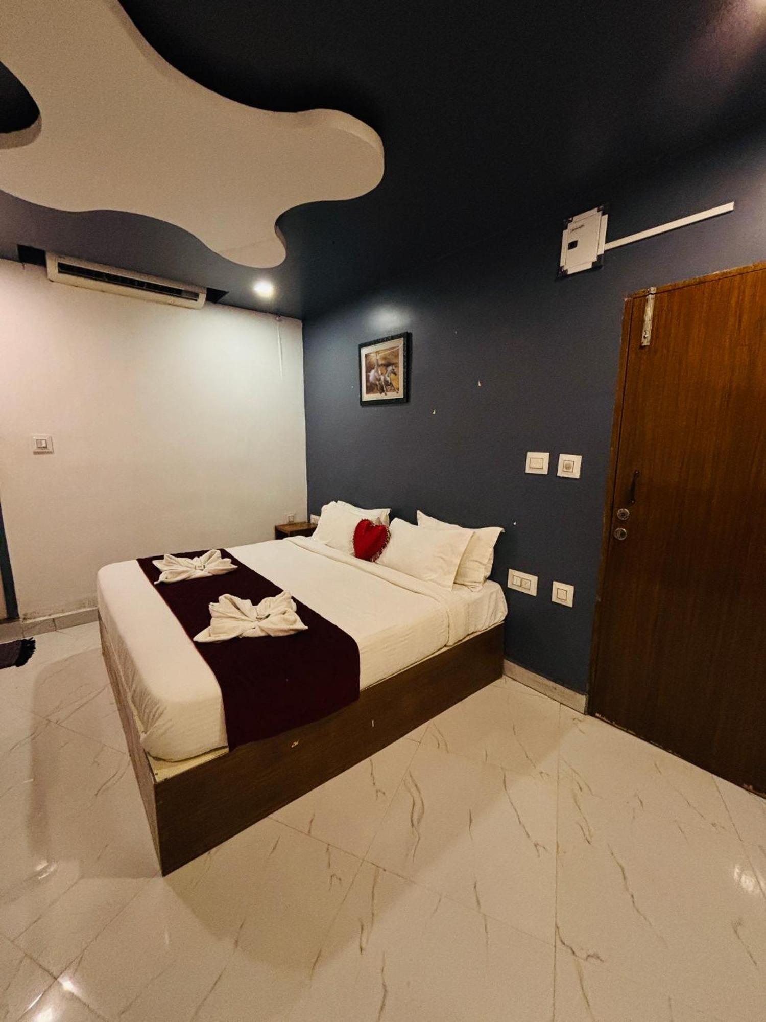The Elite Beachview Puducherry Eksteriør billede